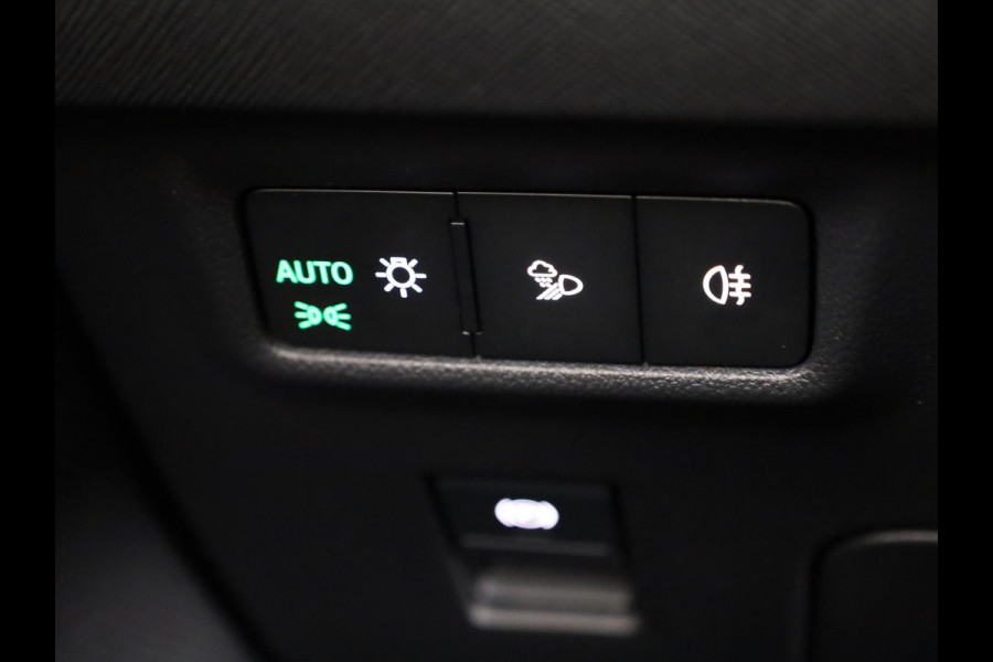 Škoda Kodiaq Sportline Business PHEV 1.5 TSI 204 pk 6 versn. DSG | Panoramadak | Wegklapbare trekhaak | Light & view pakket