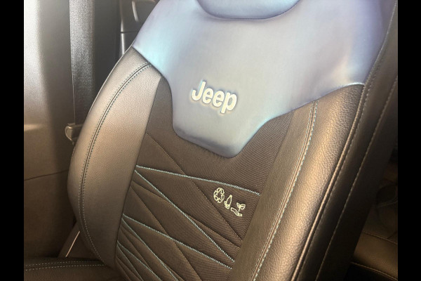 Jeep Compass 4xe 240 Plug-in Hybrid*Black-Edition*Apple CarPlay*NAP*Xenon*360 Camera*Cruise-Control*PDC*