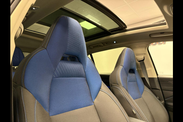 Lynk & Co 01 1.5*PHEV*1 Jaar Bovag Garantie*261pk Pano-Schuifdak Lmv 20" 360°Ca