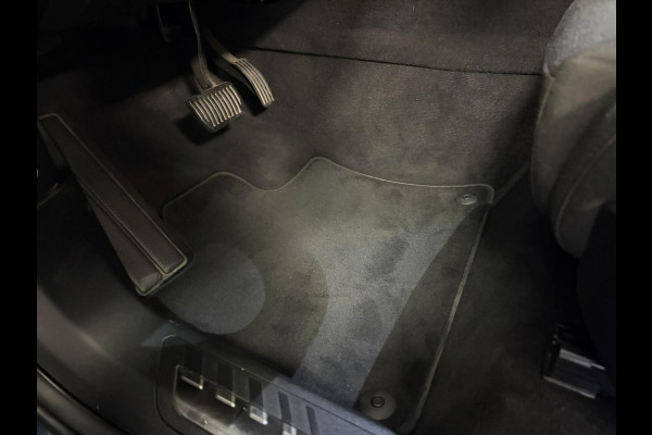 Lynk & Co 01 1.5*PHEV*1 Jaar Bovag Garantie*261pk Pano-Schuifdak Lmv 20" 360°Ca