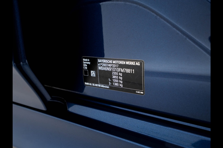 BMW 3 Serie Touring 320e Business Edition Plus [Plug-In] (INCL-BTW) Aut. *LEATHER | FULL-LED | HEATED-SPORTSEATS | DIGI-COCKPIT | HIFI-SOUND | NAVI-FULLMAP | PRIVACYGLASS | PDC | AMBIENTLIGHT | DAB | KEYLESS | TOWBAR | 17"ALU* *