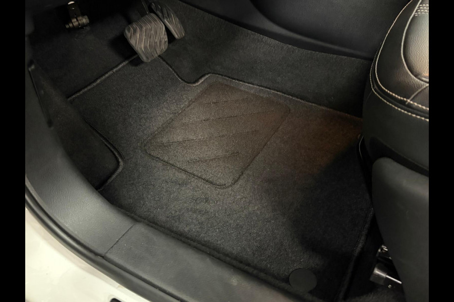 Nissan Juke 1.6 Hybrid N-Design*Winter-Pakket*Leder*Xenon*Cruise-Control*Apple-Carplay*Andriod*