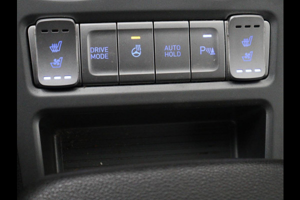 Hyundai Kona EV Premium 64 kWh | SOH 95% | Stoelventilatie | Leder | Head-Up | Warmtepomp | Camera | Achterbankverwarming | Carplay | Navigatie | Adaptive cruise | Keyless | Parkeerhulp