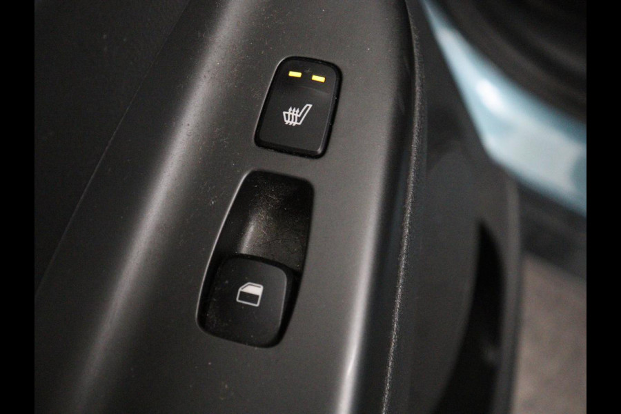 Hyundai Kona EV Premium 64 kWh | SOH 95% | Stoelventilatie | Leder | Head-Up | Warmtepomp | Camera | Achterbankverwarming | Carplay | Navigatie | Adaptive cruise | Keyless | Parkeerhulp