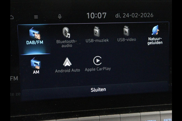 Hyundai Kona EV Premium 64 kWh | SOH 95% | Stoelventilatie | Leder | Head-Up | Warmtepomp | Camera | Achterbankverwarming | Carplay | Navigatie | Adaptive cruise | Keyless | Parkeerhulp