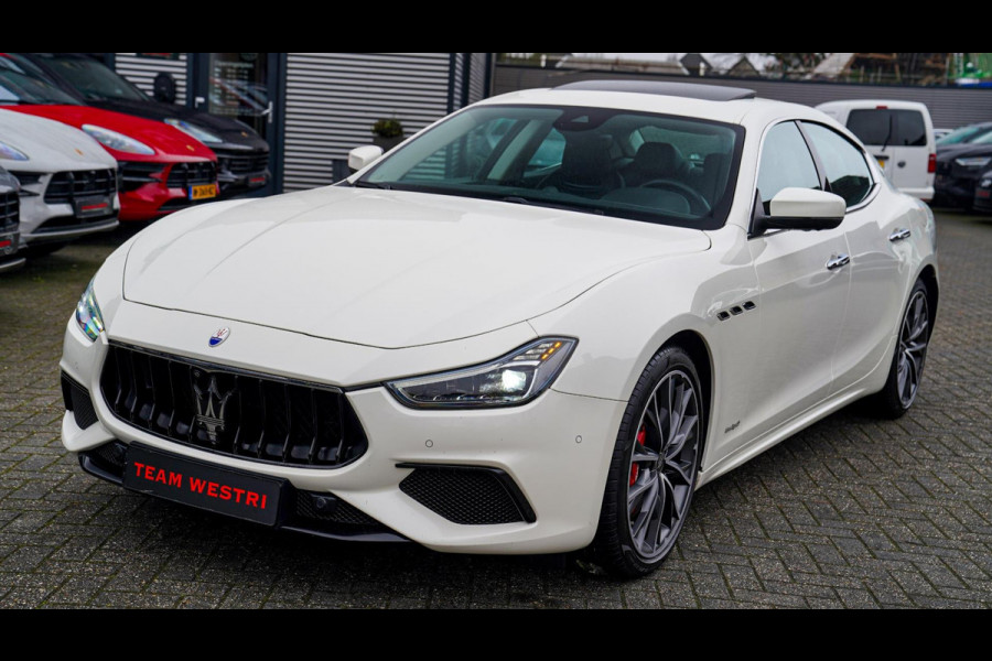 Maserati Ghibli 3.0 V6 S Q4 GranLusso | 360 camera | Schuif/kanteldak | Luxe Leder | Origineel NL |Adaptieve Cruise | Lane Assist