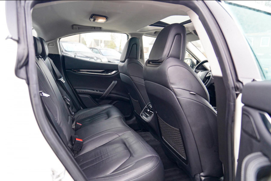 Maserati Ghibli 3.0 V6 S Q4 GranLusso | 360 camera | Schuif/kanteldak | Luxe Leder | Origineel NL |Adaptieve Cruise | Lane Assist