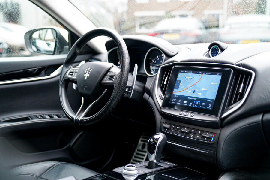 Maserati Ghibli 3.0 V6 S Q4 GranLusso | 360 camera | Schuif/kanteldak | Luxe Leder | Origineel NL |Adaptieve Cruise | Lane Assist