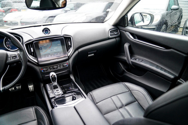 Maserati Ghibli 3.0 V6 S Q4 GranLusso | 360 camera | Schuif/kanteldak | Luxe Leder | Origineel NL |Adaptieve Cruise | Lane Assist