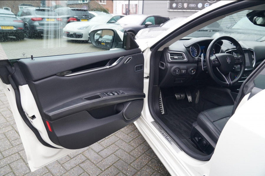 Maserati Ghibli 3.0 V6 S Q4 GranLusso | 360 camera | Schuif/kanteldak | Luxe Leder | Origineel NL |Adaptieve Cruise | Lane Assist