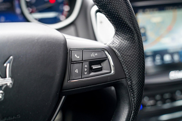 Maserati Ghibli 3.0 V6 S Q4 GranLusso | 360 camera | Schuif/kanteldak | Luxe Leder | Origineel NL |Adaptieve Cruise | Lane Assist