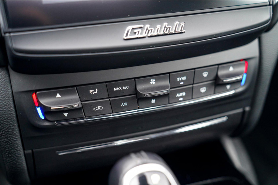 Maserati Ghibli 3.0 V6 S Q4 GranLusso | 360 camera | Schuif/kanteldak | Luxe Leder | Origineel NL |Adaptieve Cruise | Lane Assist