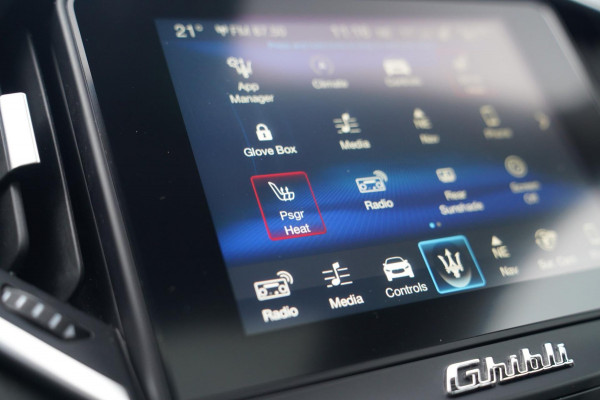 Maserati Ghibli 3.0 V6 S Q4 GranLusso | 360 camera | Schuif/kanteldak | Luxe Leder | Origineel NL |Adaptieve Cruise | Lane Assist