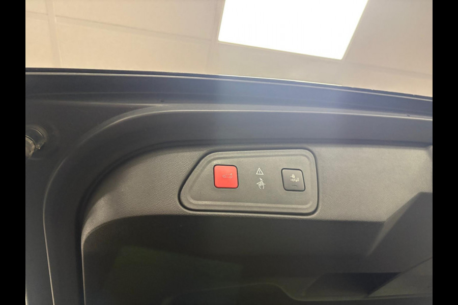 Peugeot 3008 1.6 e-THP Blue Lease Premium*Pano*LED*Cruise-Control*Leder*Camera*