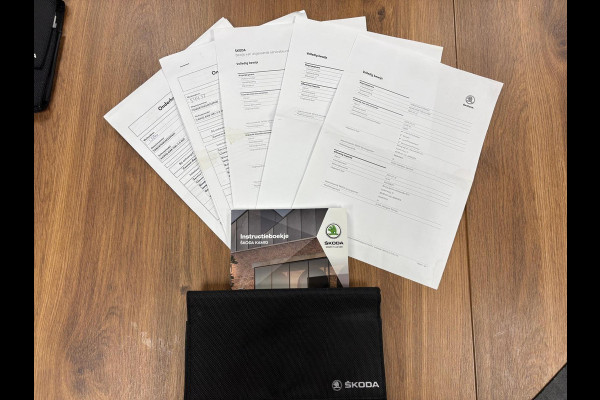 Škoda Kamiq 1.0 TSI Sport Business*Nap*Cruise-Control*Virtual cockpit*Stoelverwarming*PDC*Navi*Apple-Carplay-Andriod*