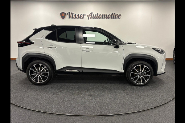 Toyota Yaris Cross 1.5 Hybrid GR Sport*Pano*Head-up*Camera*Stoelverwarming*Leder*Cruise-Control*PDC*Xenon*