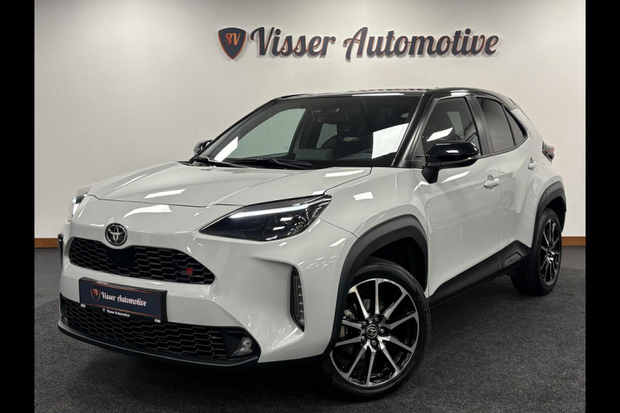 Toyota Yaris Cross 1.5 Hybrid GR Sport*Pano*Head-up*Camera*Stoelverwarming*Leder*Cruise-Control*PDC*Xenon*