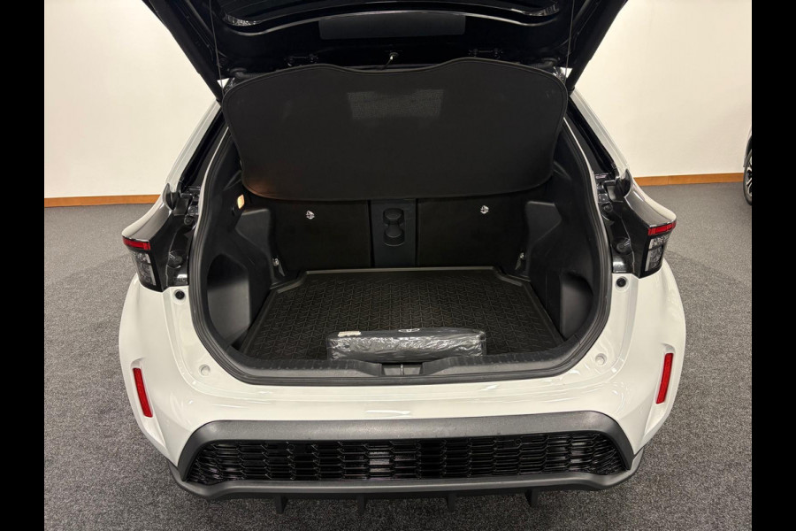 Toyota Yaris Cross 1.5 Hybrid GR Sport*Pano*Head-up*Camera*Stoelverwarming*Leder*Cruise-Control*PDC*Xenon*