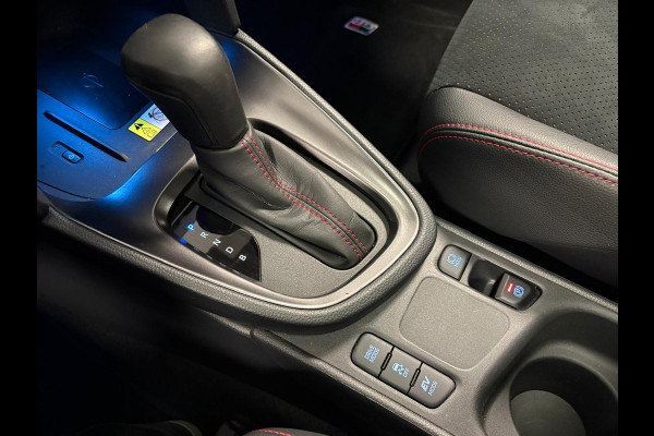 Toyota Yaris Cross 1.5 Hybrid GR Sport*Pano*Head-up*Camera*Stoelverwarming*Leder*Cruise-Control*PDC*Xenon*