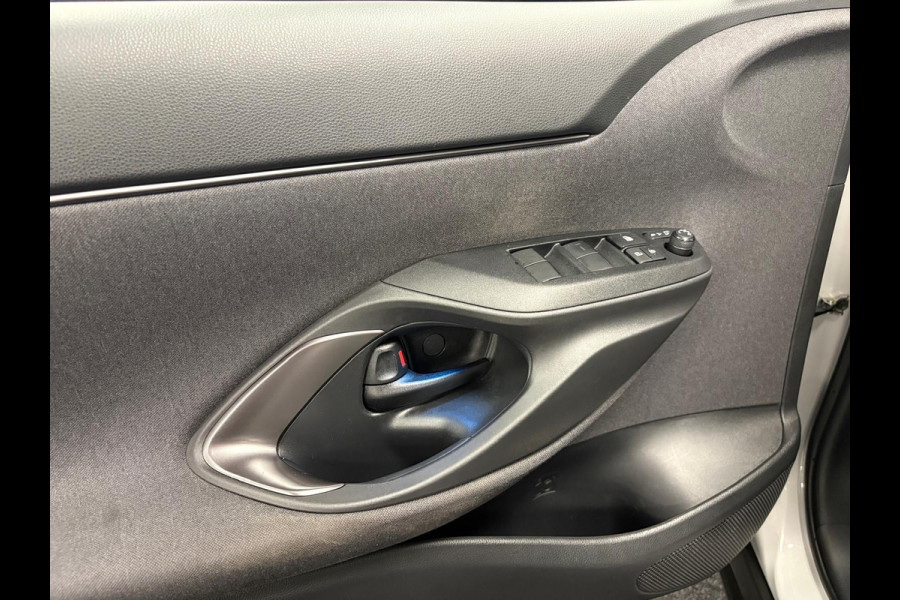 Toyota Yaris Cross 1.5 Hybrid GR Sport*Pano*Head-up*Camera*Stoelverwarming*Leder*Cruise-Control*PDC*Xenon*