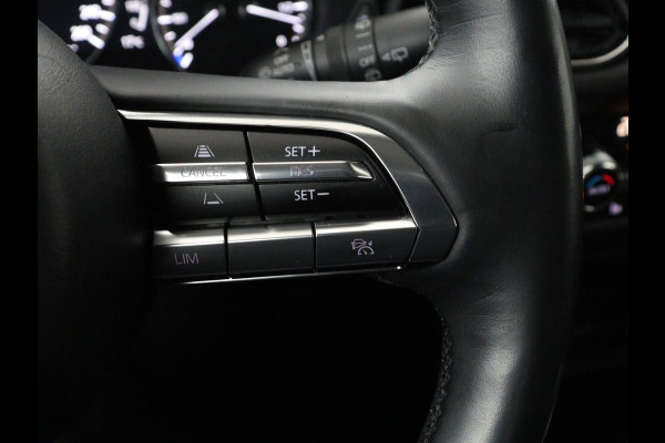 Mazda CX-30 2.0 e-SkyActiv-G M Hybrid Comfort | Stoel & stuurverwarming | Head-Up | Adaptive cruise | Camera | Carplay | Full LED | Navigatie | Climate control | Keyless | DAB