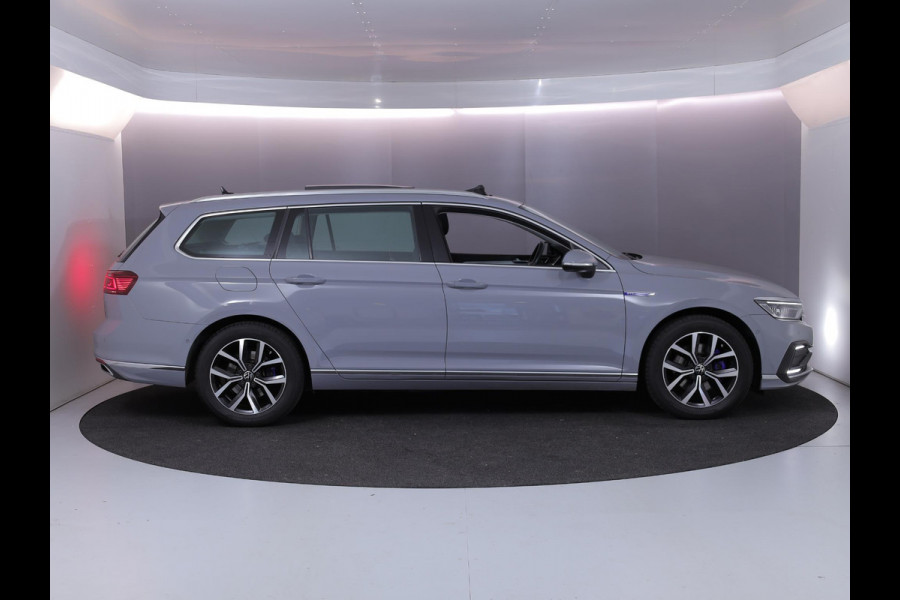 Volkswagen Passat 1.4 TSI PHEV GTE Business 218 pk Automaat (DSG) | Navigatie | Panoramadak | Parkeersensoren (Park assist) | Rondomzicht camera | Stoelverwarming v/a |