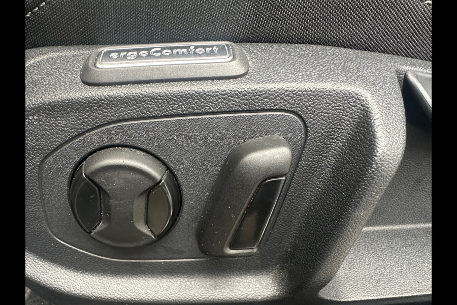 Volkswagen Arteon 1.5 TSI Business R LINE|PANO|VIRTUAL|ADAPTIVE|