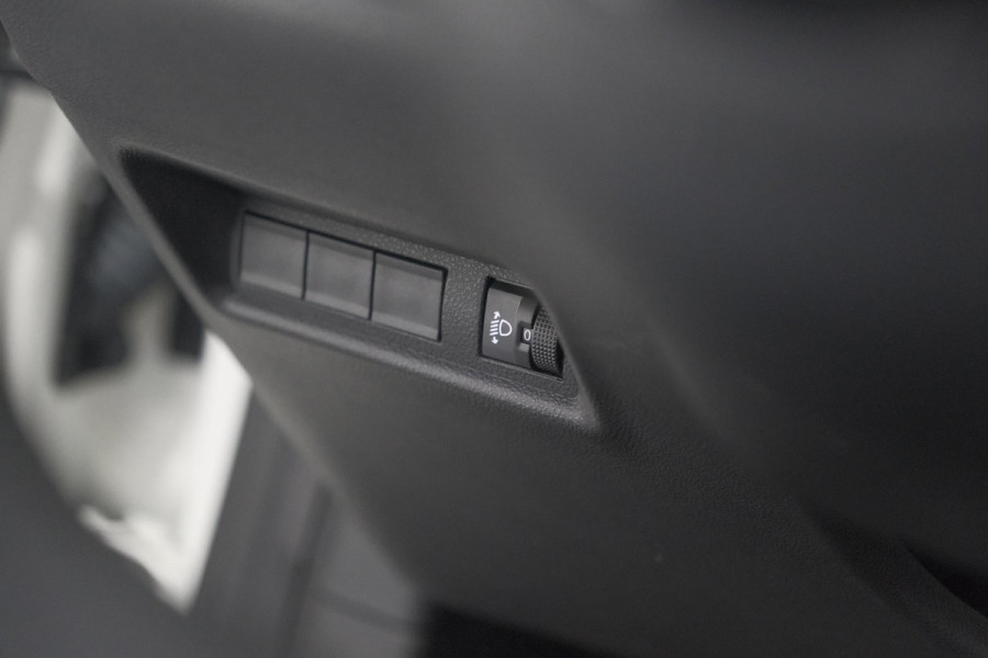 Fiat 600 1.2 Hybrid 100 DCT6 La Prima | Camera | Adaptieve Cruise Control | Dodehoekdetectie | Stoelverwarming