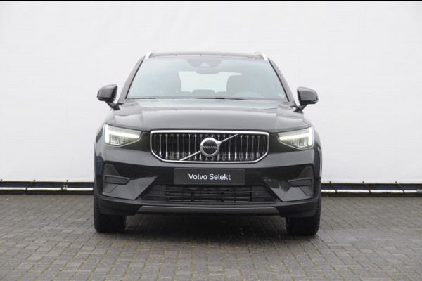 Volvo XC40 T4 211PK Automaat Plug-in hybrid Core Bright / Apple carplay / Parkeersensoren met camera / Stoelverwarming / Elektrische achterklep / Keyless entry / Parkeersensoren met camera