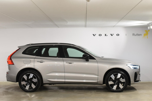 Volvo XC60 T6 350PK Automaat Plug-in Hybrid AWD Ultra Dark / Navigatie / Adaptieve Cruise control / Head Up-Display / Panorama dak / Leder / Elektrische stoelen / 360 Camera / Trekhaak / 20" Velgen