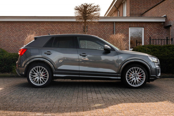 Audi Q2 40 TFSI Quattro 250 PK Aut. 3x S-Line Trekhaak Stoelverwarming Half Leder 19''