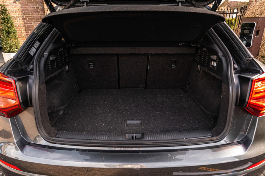 Audi Q2 40 TFSI Quattro 250 PK Aut. 3x S-Line Trekhaak Stoelverwarming Half Leder 19''