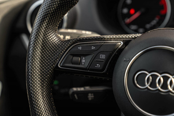 Audi Q2 40 TFSI Quattro 250 PK Aut. 3x S-Line Trekhaak Stoelverwarming Half Leder 19''