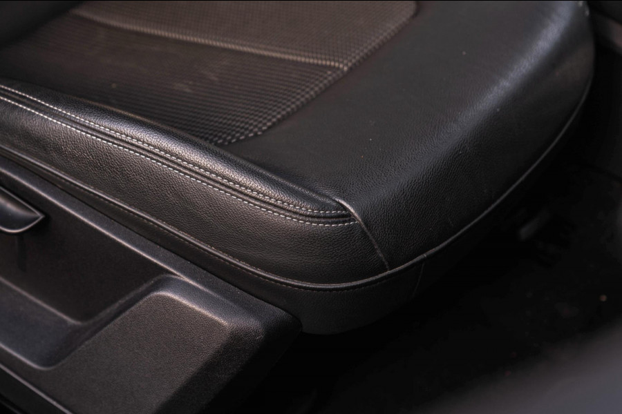 Audi Q2 40 TFSI Quattro 250 PK Aut. 3x S-Line Trekhaak Stoelverwarming Half Leder 19''