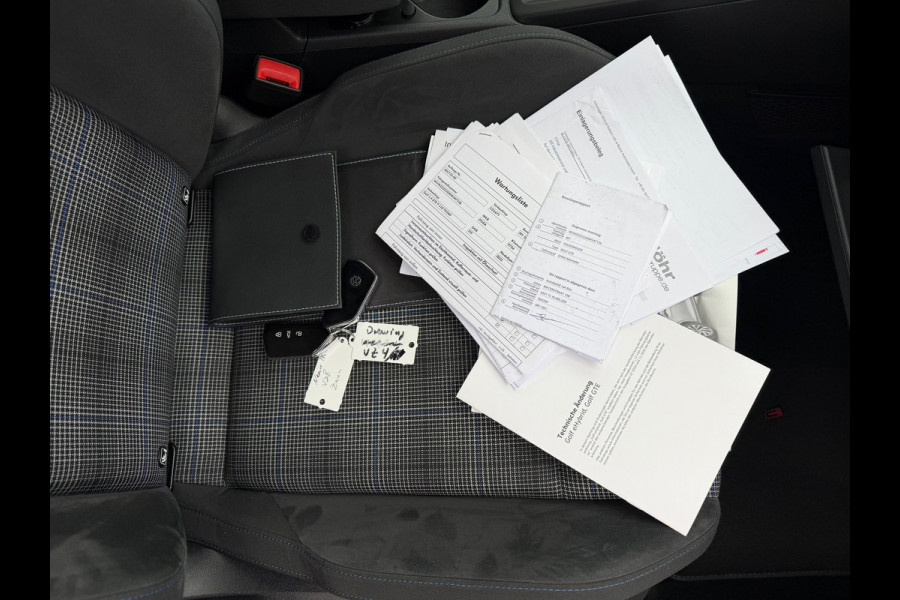 Volkswagen Golf 1.4 eHybrid GTE 245 Pk / Navi / Climate / Sfeerverlichting / Cruise, Camera Full Led.