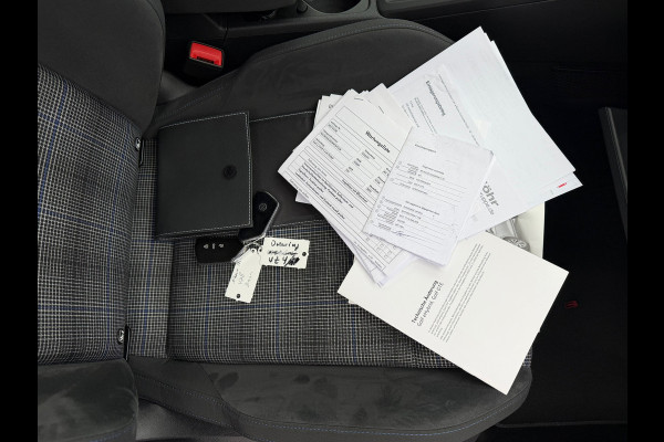 Volkswagen Golf 1.4 eHybrid GTE 245 Pk / Navi / Climate / Sfeerverlichting / Cruise, Camera Full Led.