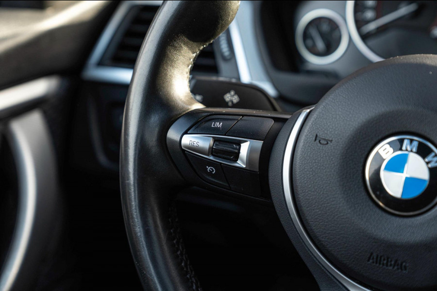 BMW 4 Serie Gran Coupé 418i Executive Edition 136 PK | M-Pakket | Carbon Zwart | Schuifdak | Camera | 18''