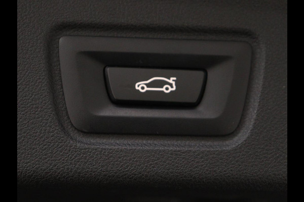 BMW 4 Serie Gran Coupé 420i Edition Plus | Trekhaak | Stoelverwarming | Memory | Carplay | Leder | Navigatie | Camera | Achterbankverwarming | Keyless | Full LED | Sportstoelen
