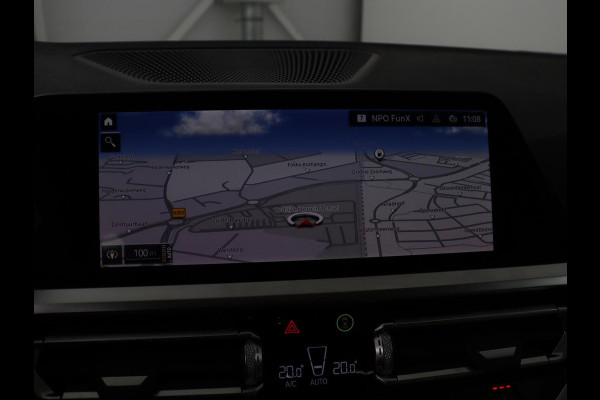 BMW 4 Serie Gran Coupé 420i Edition Plus | Trekhaak | Stoelverwarming | Memory | Carplay | Leder | Navigatie | Camera | Achterbankverwarming | Keyless | Full LED | Sportstoelen