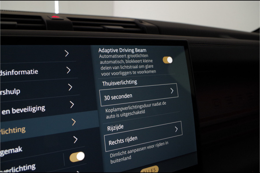 Land Rover Defender 110 2.0 P300e X-Dynamic HSE > 300pk/Black pakket/Head-up/22inch/Trekhaak/Smart View...