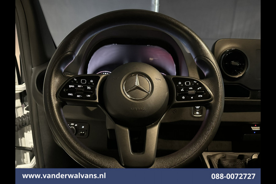 Mercedes-Benz Sprinter 317 CDI 170pk L3H2 Euro6 Airco | Camera | Apple Carplay | Cruisecontrol Android Auto, Stoelverwarming, Parkeersensoren, Bijrijdersbank, 3500kg Trekhaak, Chauffeursstoel