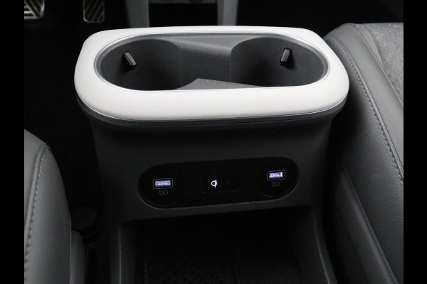 Hyundai IONIQ 5 Connect 58 kWh | SOH 100% | Stoelverwarming | Adaptive cruise | Bose Sound | Camera | Carplay | Half leder | Vehicle-to-load | Keyless | Navigatie | Full LED