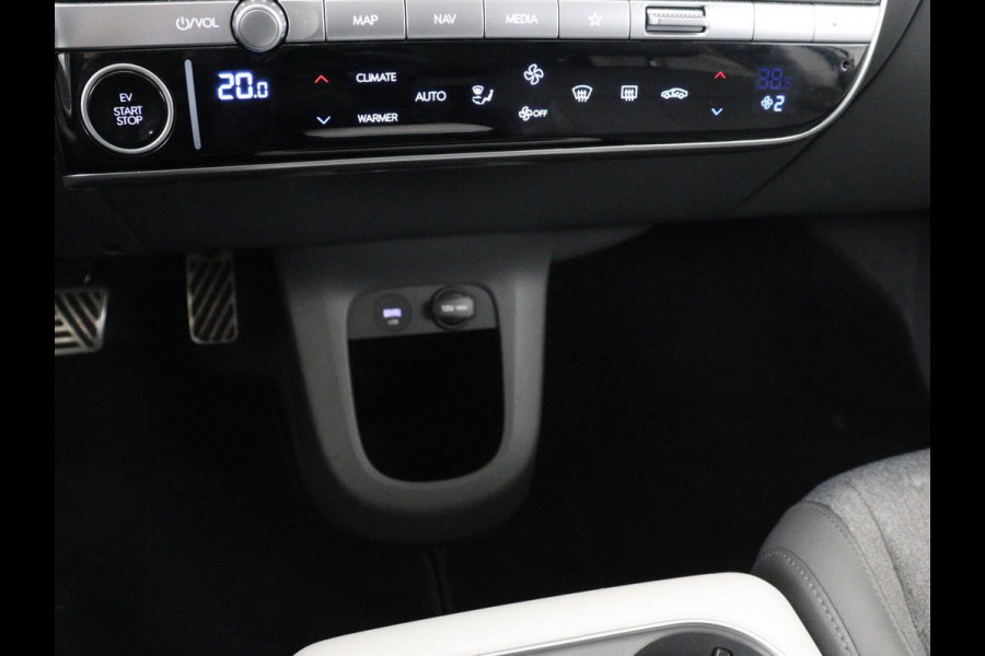 Hyundai IONIQ 5 Connect 58 kWh | SOH 100% | Stoelverwarming | Adaptive cruise | Bose Sound | Camera | Carplay | Half leder | Vehicle-to-load | Keyless | Navigatie | Full LED