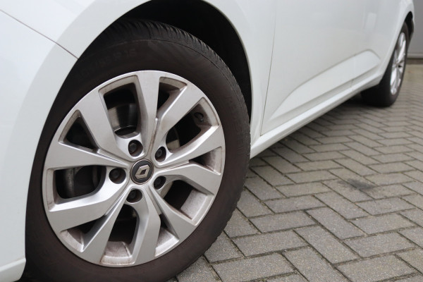 Renault Mégane 1.3 TCe 116PK Limited Trekhaak/Navigatie/Camera/Stoelverwaring/Cruise-control