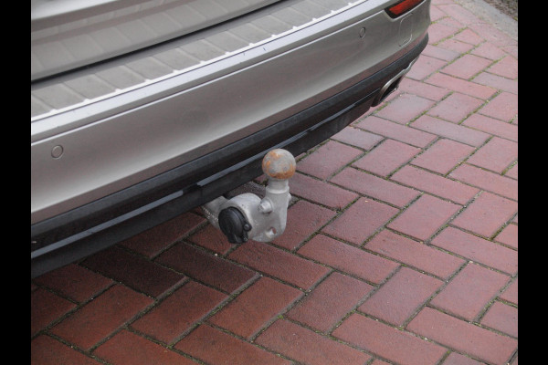 Volvo V60 2.0 T5 Momentum | Sportstoelen | Apple Carplay | Cruise Control | Leer | Trekhaak |