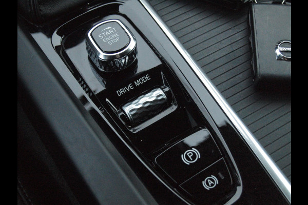 Volvo V60 2.0 T5 Momentum | Sportstoelen | Apple Carplay | Cruise Control | Leer | Trekhaak |