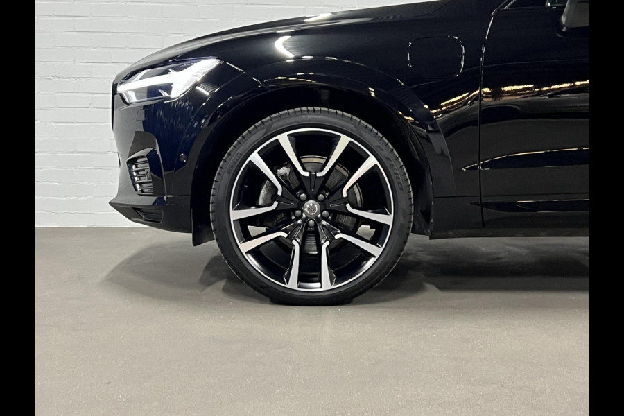 Volvo XC60 2.0 Recharge T8 AWD R-Design Trekhaak | Open dak | Massage | Cruise control | Stoel ventilatie | 360 camera | Stoel-/stuurverwarming | Head-up | Memory seats