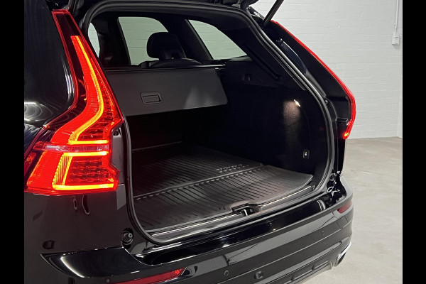 Volvo XC60 2.0 Recharge T8 AWD R-Design Trekhaak | Open dak | Massage | Cruise control | Stoel ventilatie | 360 camera | Stoel-/stuurverwarming | Head-up | Memory seats