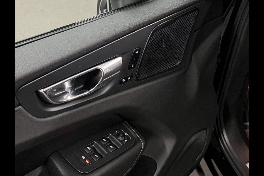Volvo XC60 2.0 Recharge T8 AWD R-Design Trekhaak | Open dak | Massage | Cruise control | Stoel ventilatie | 360 camera | Stoel-/stuurverwarming | Head-up | Memory seats
