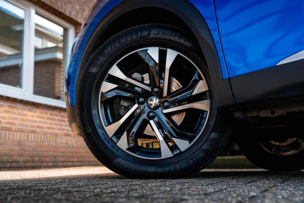 Peugeot 2008 1.2 PureTech GT-line 131 PK Aut. Adaptive Trekhaak i-3D Cockpit Camera Keyless LED 17''